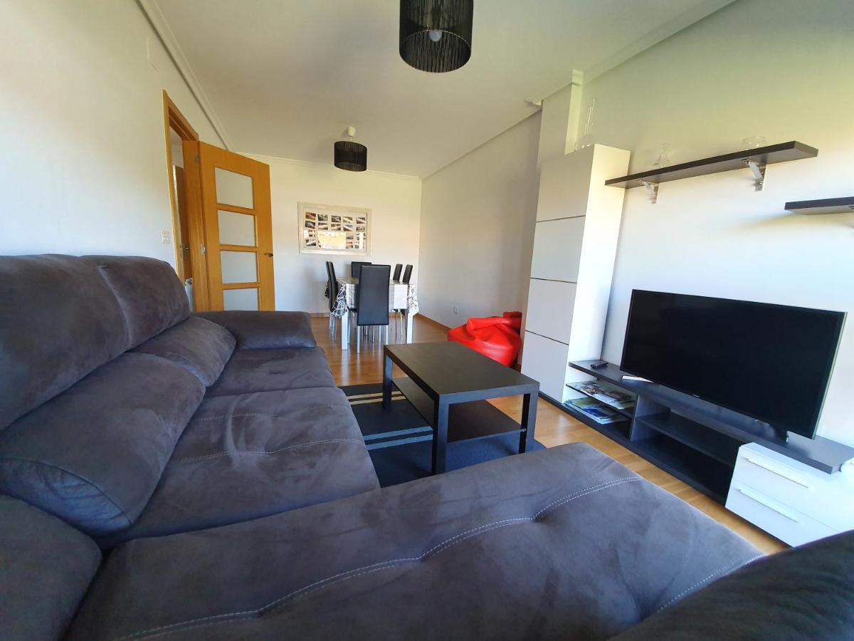Apartmán Piso Rosalia De Castro Allariz Exteriér fotografie